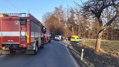 Motorkářská sezóna začíná. Motocyklista havaroval v Dolních Ředicích, další se střetl s vozem v Proseči-Miřetíně